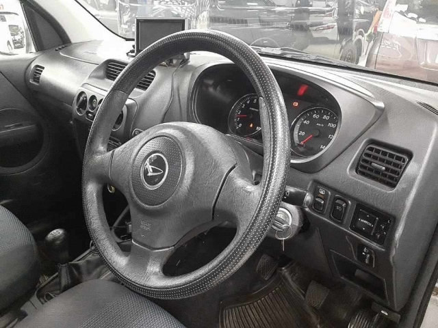 DAIHATSU TERIOS KID 2011