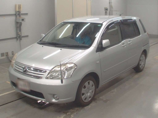 TOYOTA RAUM 2008