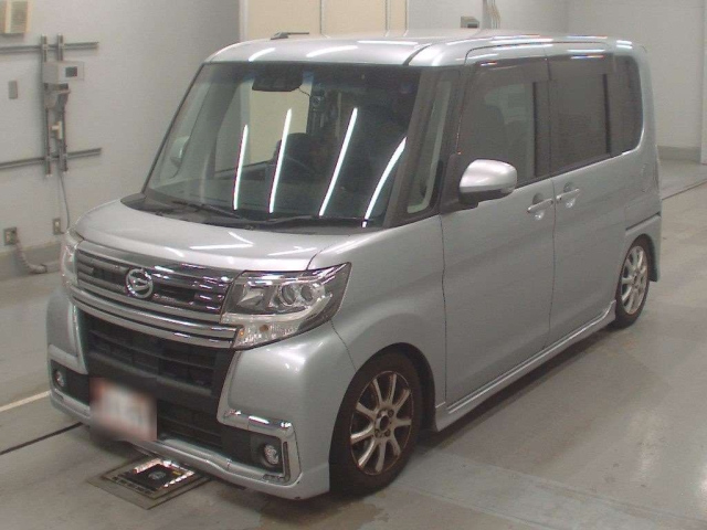 DAIHATSU TANTO 2018