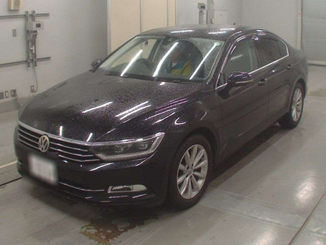 VOLKSWAGEN PASSAT 2015