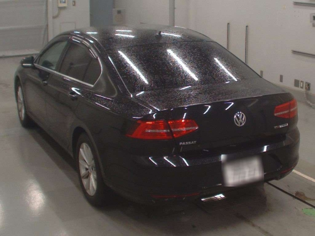 VOLKSWAGEN PASSAT 2015