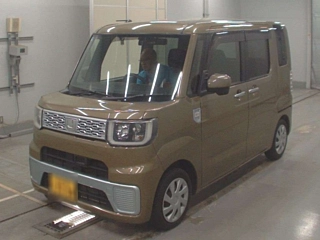 DAIHATSU WAKE 2015