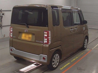 DAIHATSU WAKE 2015