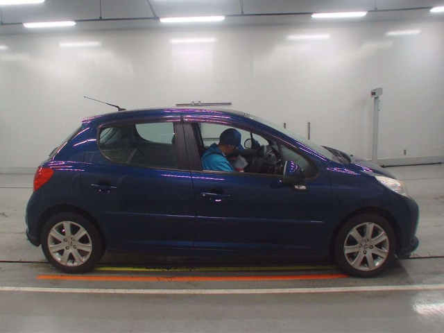 PEUGEOT 207 2008