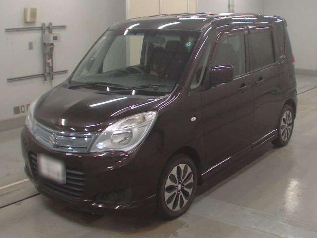 SUZUKI SOLIO 2013