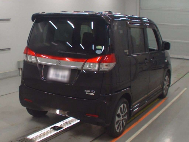 SUZUKI SOLIO 2013