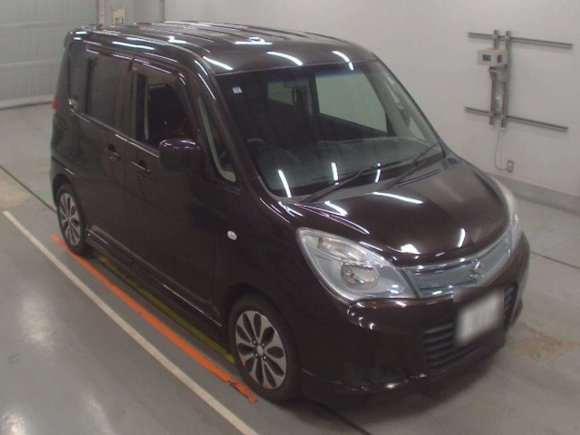SUZUKI SOLIO 2013