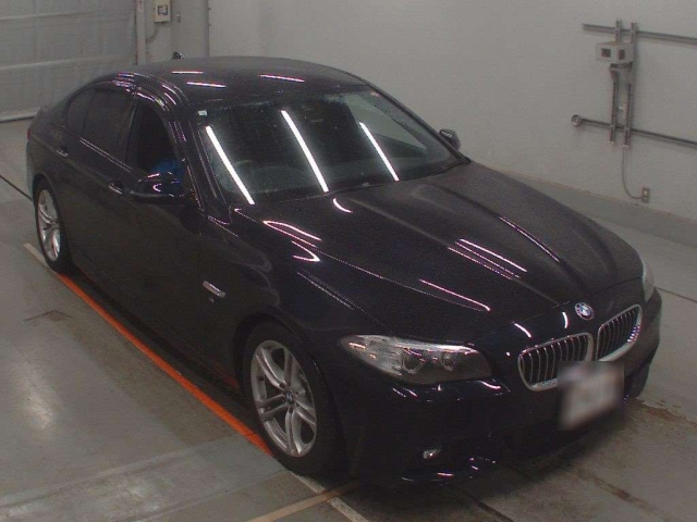 BMW 5 SERIES 2016