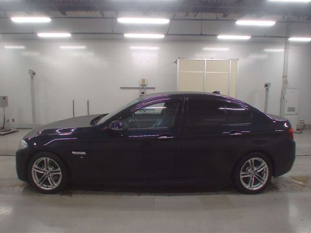 BMW 5 SERIES 2016