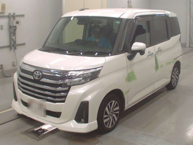 TOYOTA ROOMY 2022