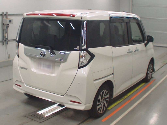 TOYOTA ROOMY 2022