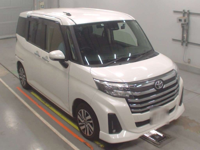 TOYOTA ROOMY 2022