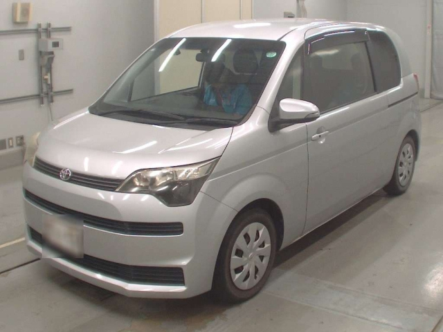 TOYOTA SPADE 2012