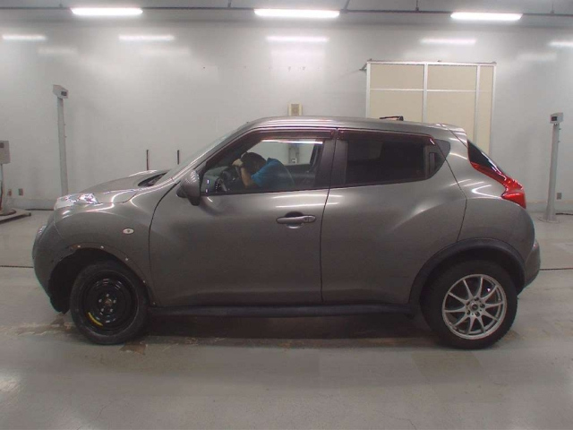 NISSAN JUKE 2010