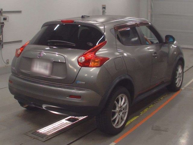 NISSAN JUKE 2010