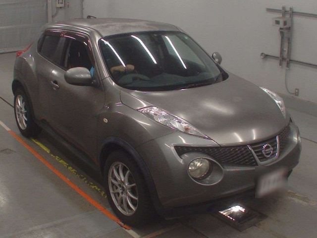 NISSAN JUKE 2010