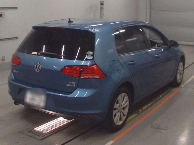 VOLKSWAGEN GOLF 2015
