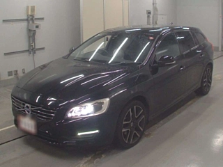 VOLVO V60 2016
