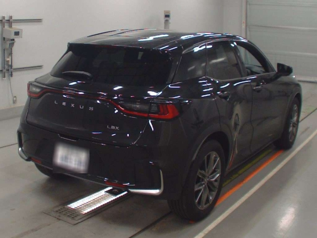 LEXUS LBX 2024