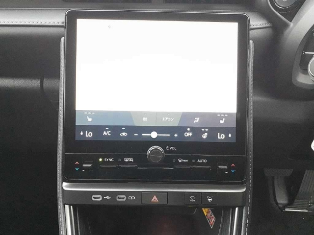 LEXUS LBX 2024