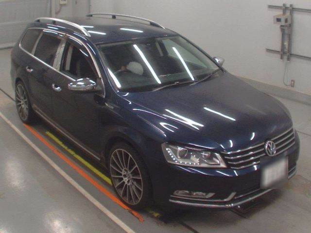 VOLKSWAGEN PASSAT VARIANT 2013