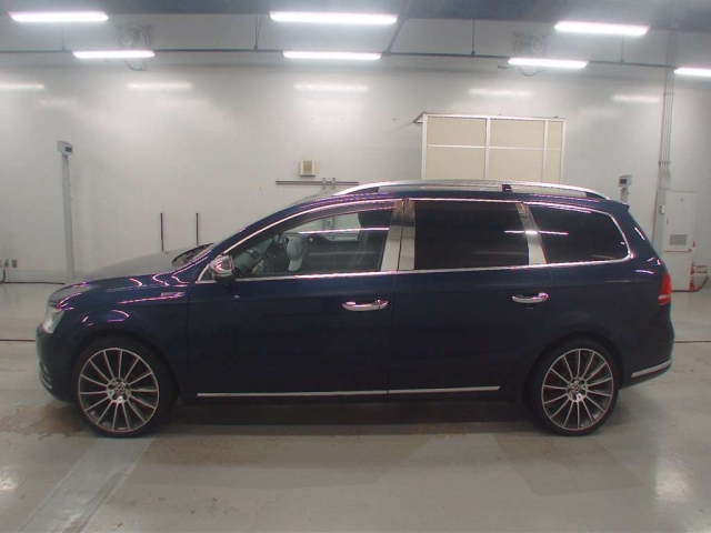 VOLKSWAGEN PASSAT VARIANT 2013