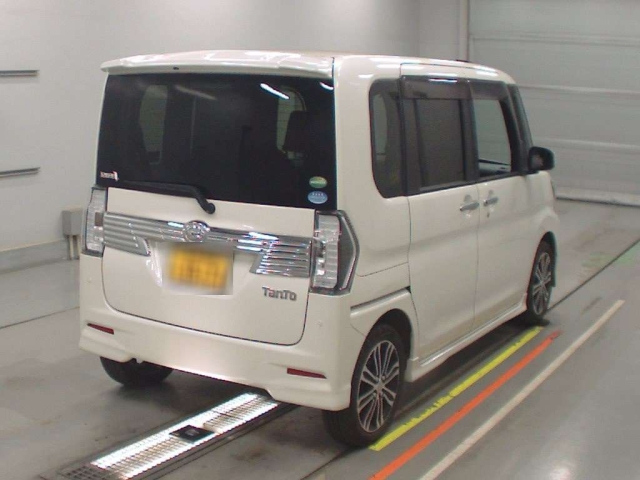 DAIHATSU TANTO 2017