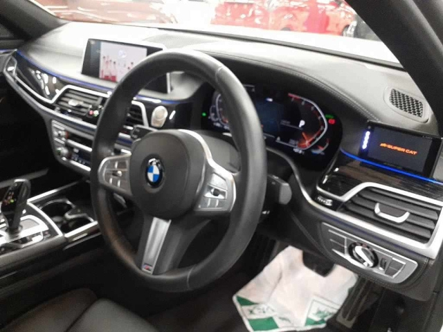 BMW 7 SERIES 2021