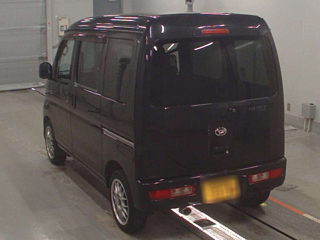 DAIHATSU HIJET VAN 2017