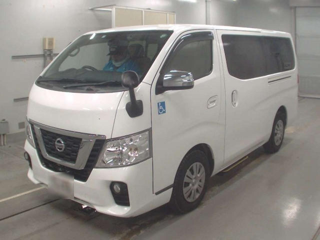 NISSAN CARAVAN 2020