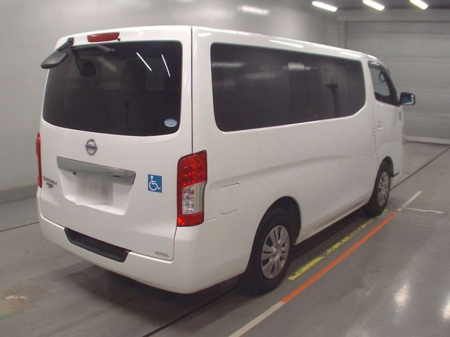 NISSAN CARAVAN 2020
