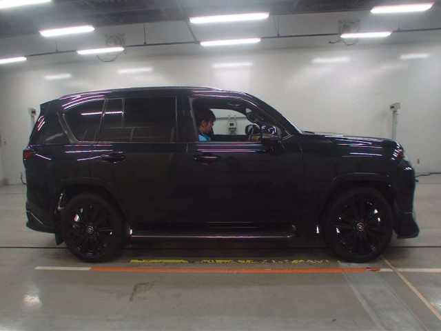 LEXUS LX 2022