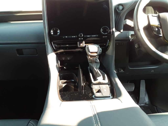TOYOTA ALPHARD 2025