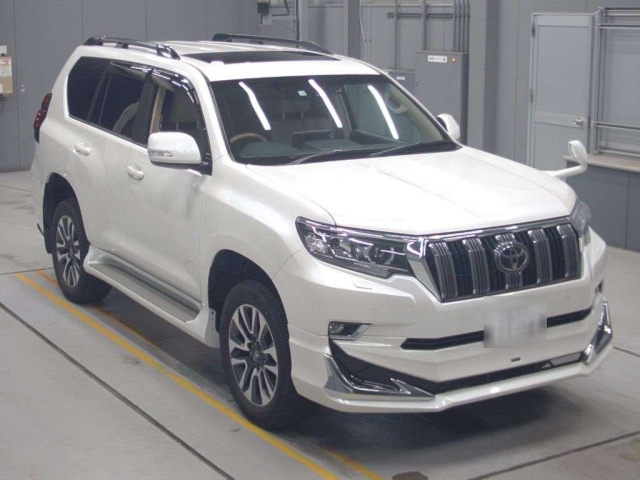 TOYOTA LAND CRUISER PRADO 2022