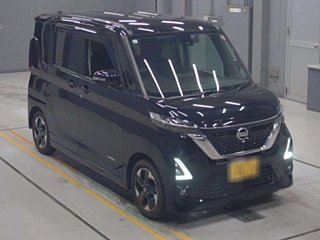 NISSAN ROOX 2021