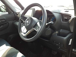 NISSAN ROOX 2021