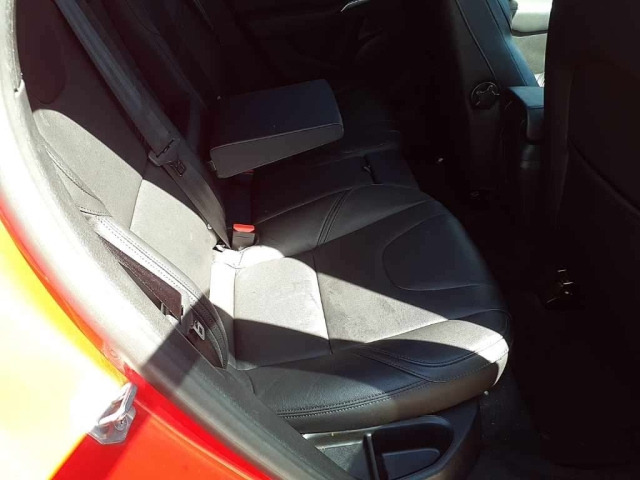 VOLVO V40 2014