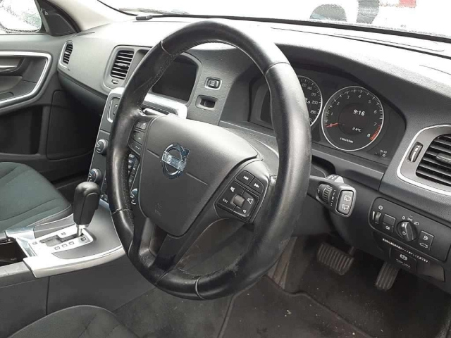 VOLVO S60 2012