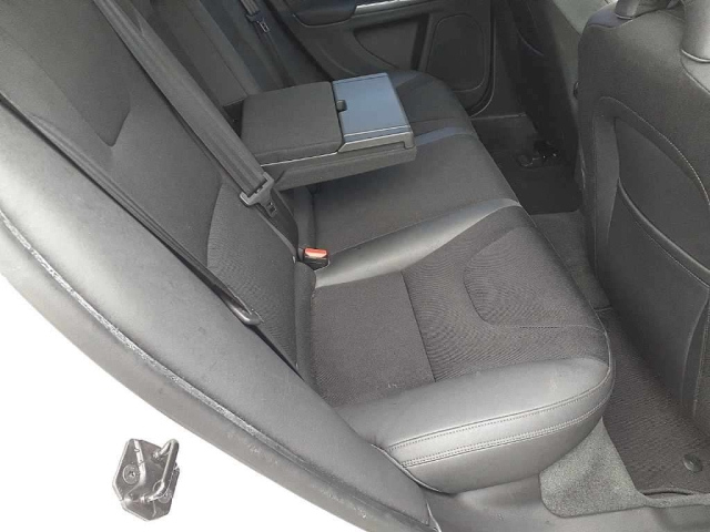 VOLVO S60 2012