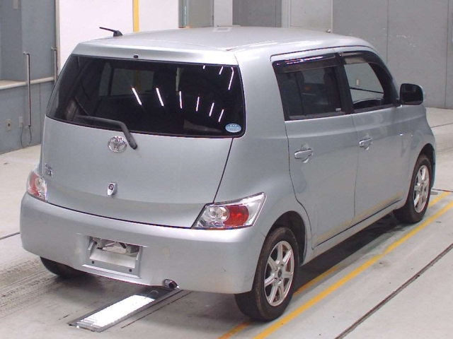TOYOTA BB 2016