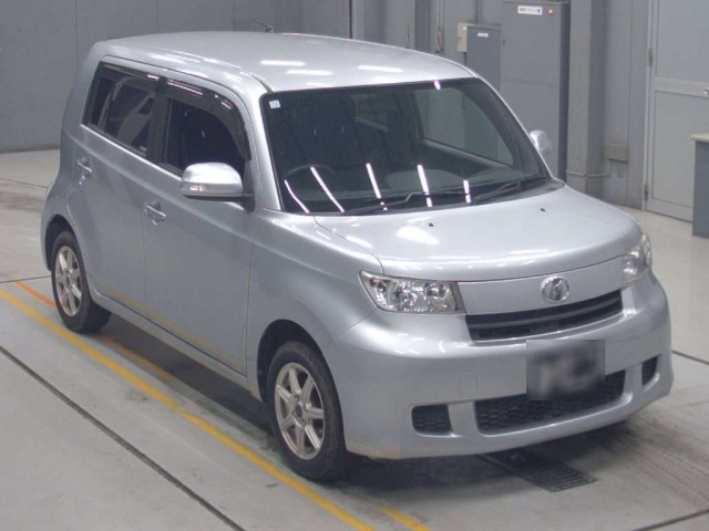 TOYOTA BB 2016
