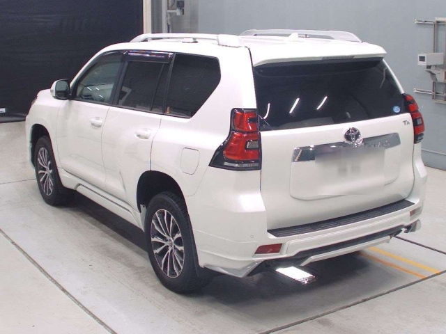 TOYOTA LAND CRUISER PRADO 2020