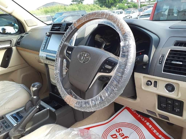 TOYOTA LAND CRUISER PRADO 2020