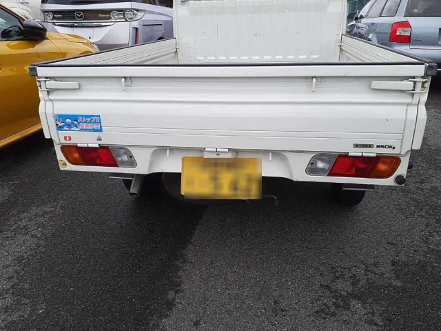 NISSAN CLIPPER TRUCK 2010