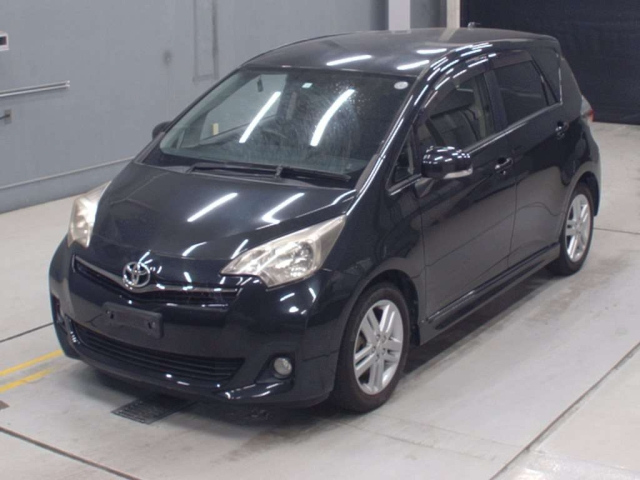 TOYOTA RACTIS 2014