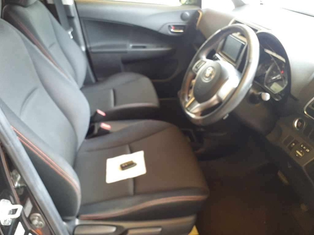 TOYOTA RACTIS 2014
