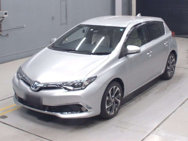TOYOTA AURIS 2016