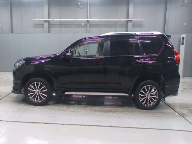 TOYOTA LAND CRUISER PRADO 2020