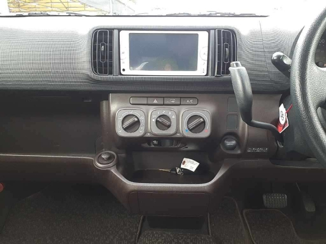 TOYOTA PASSO 2013