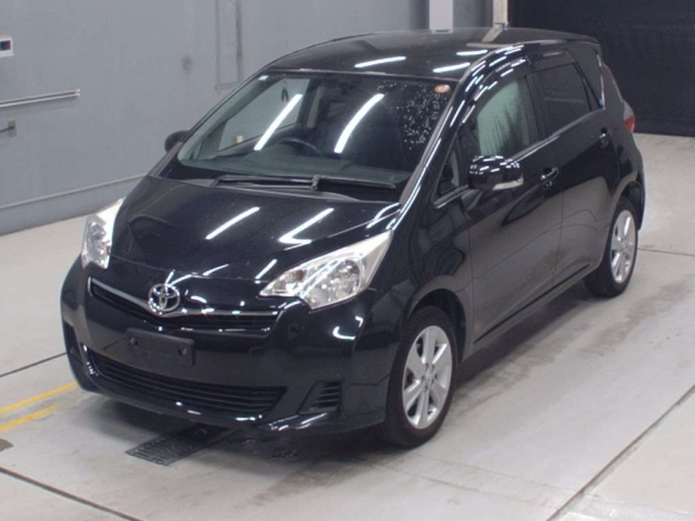 TOYOTA RACTIS 2011